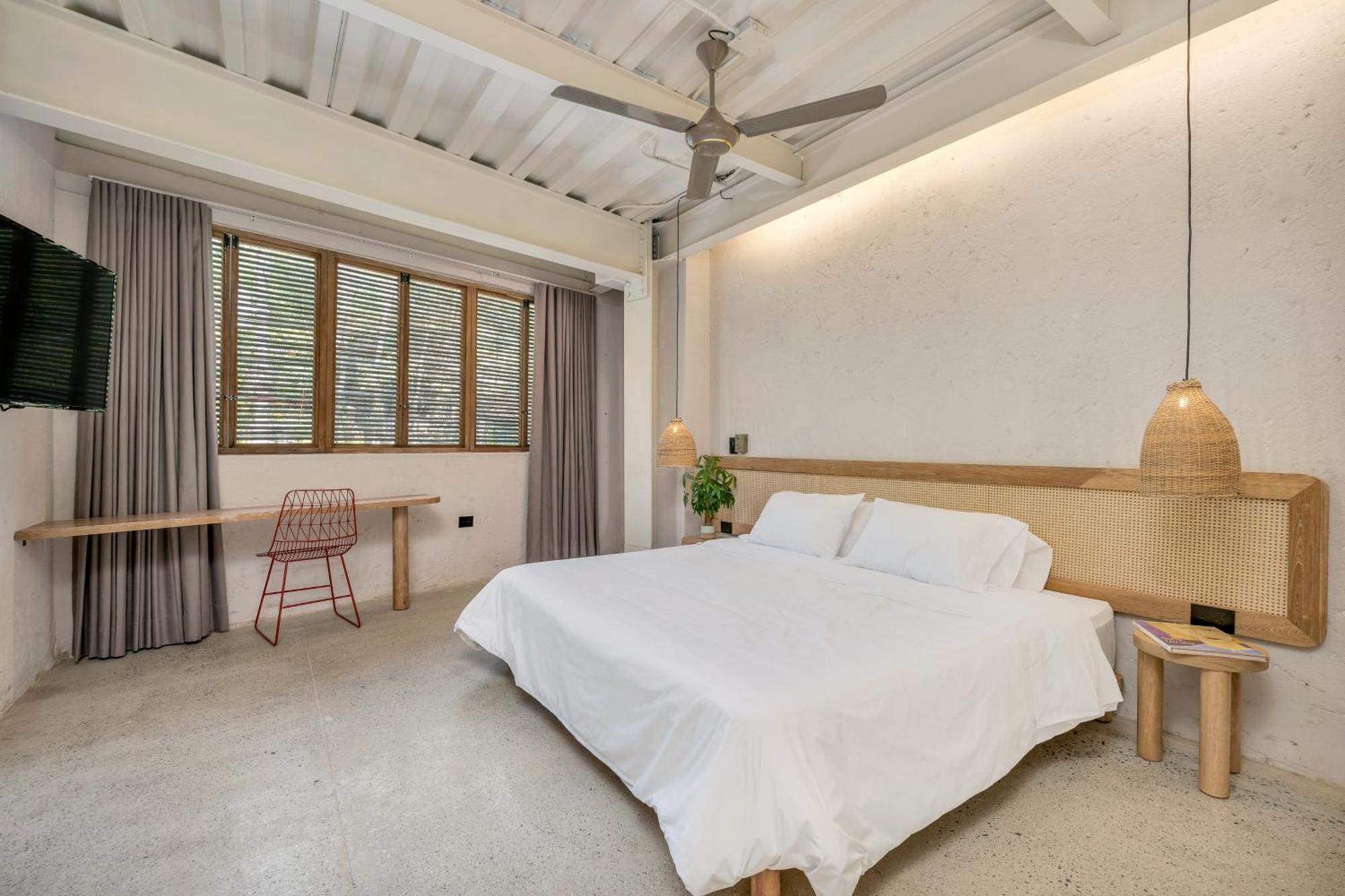 מדיין Botanica Casa Hotel Manila By Housy Host מראה חיצוני תמונה