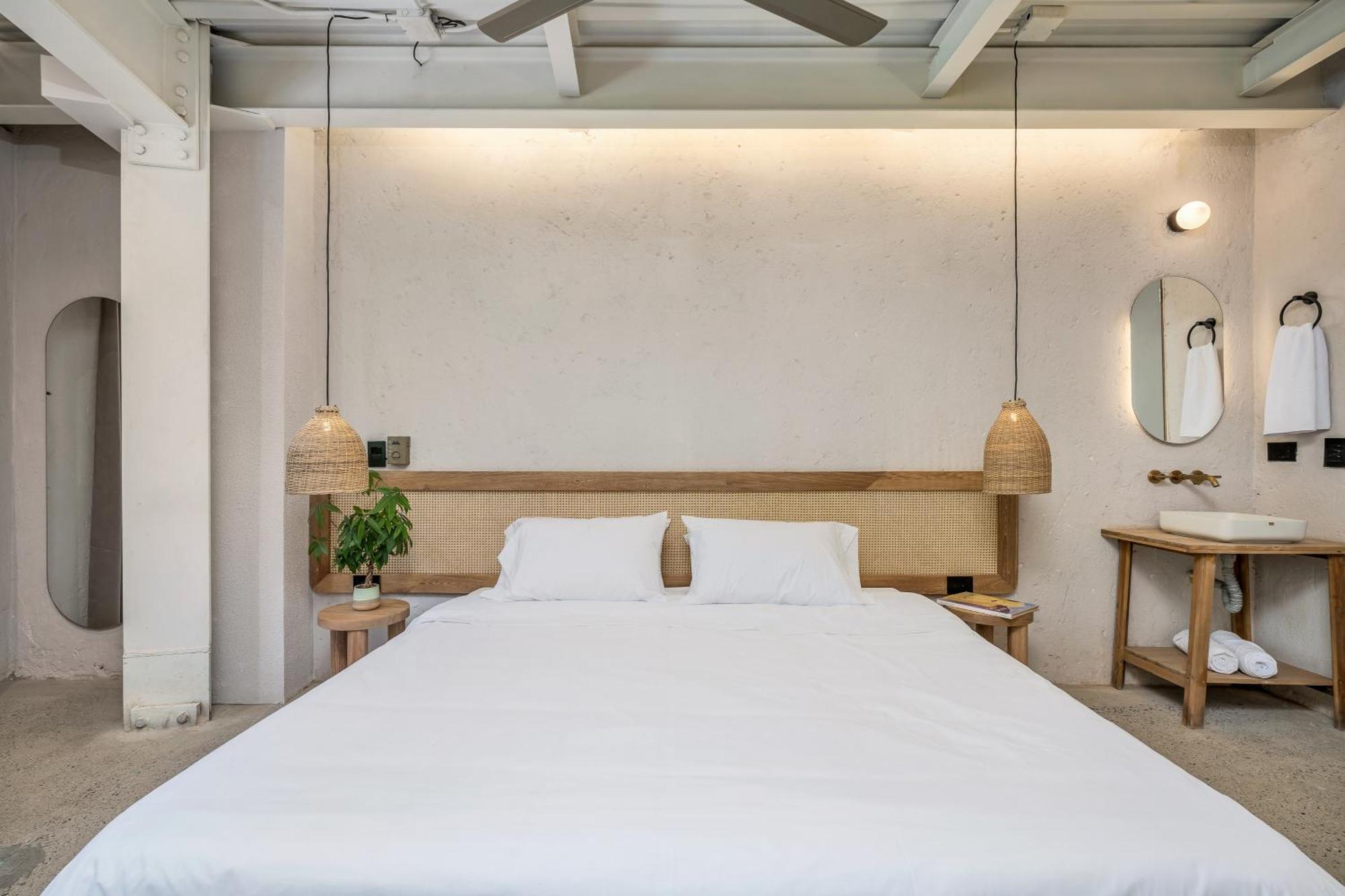מדיין Botanica Casa Hotel Manila By Housy Host מראה חיצוני תמונה