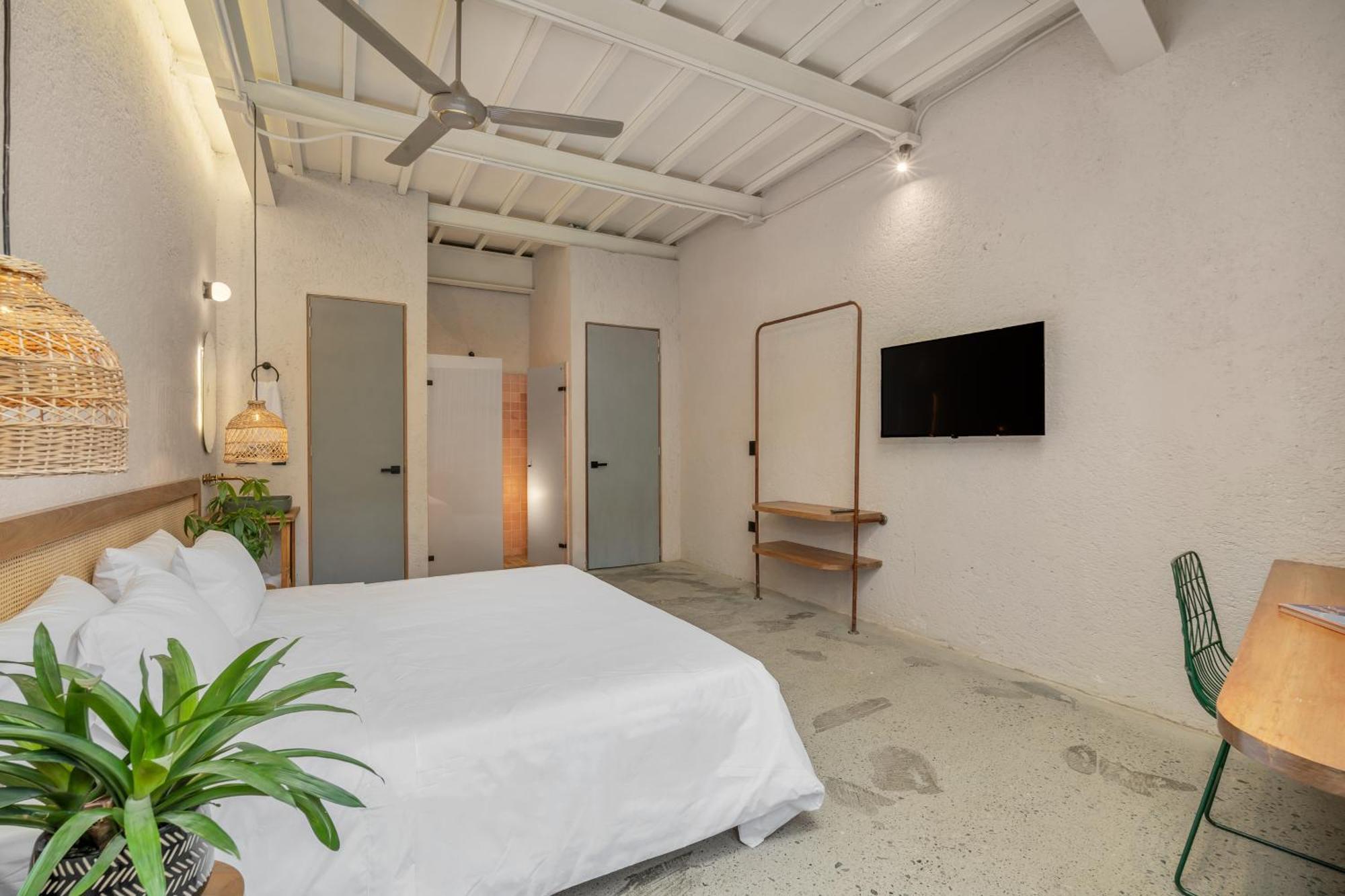 מדיין Botanica Casa Hotel Manila By Housy Host מראה חיצוני תמונה