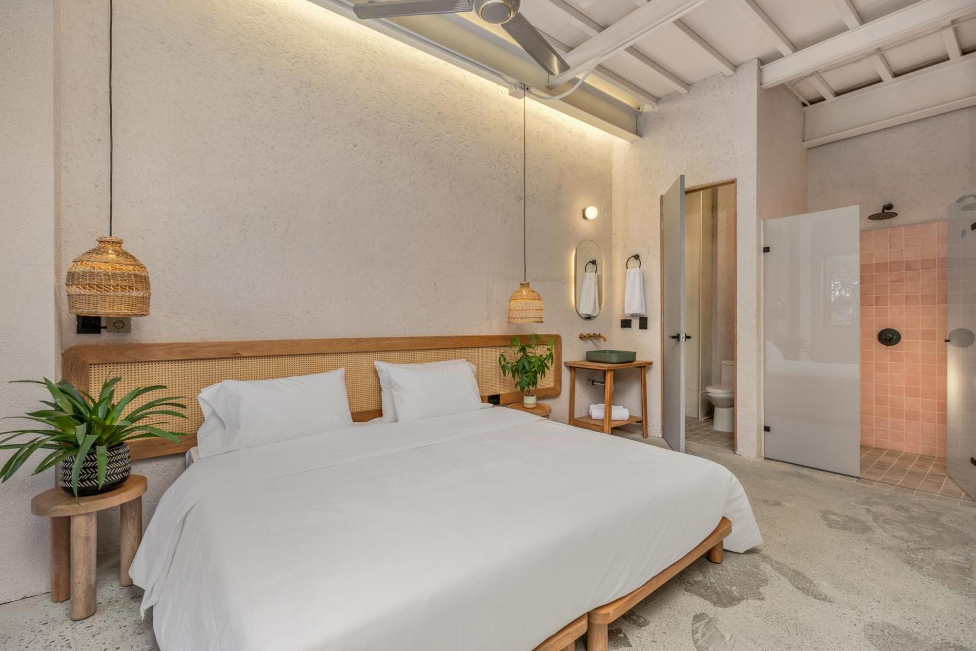 מדיין Botanica Casa Hotel Manila By Housy Host מראה חיצוני תמונה